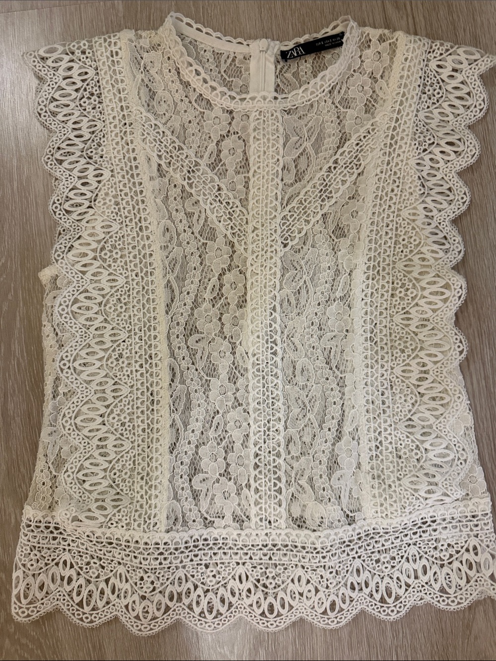 Zara Ivory Floral Lace Cap-Sleeve Blouse